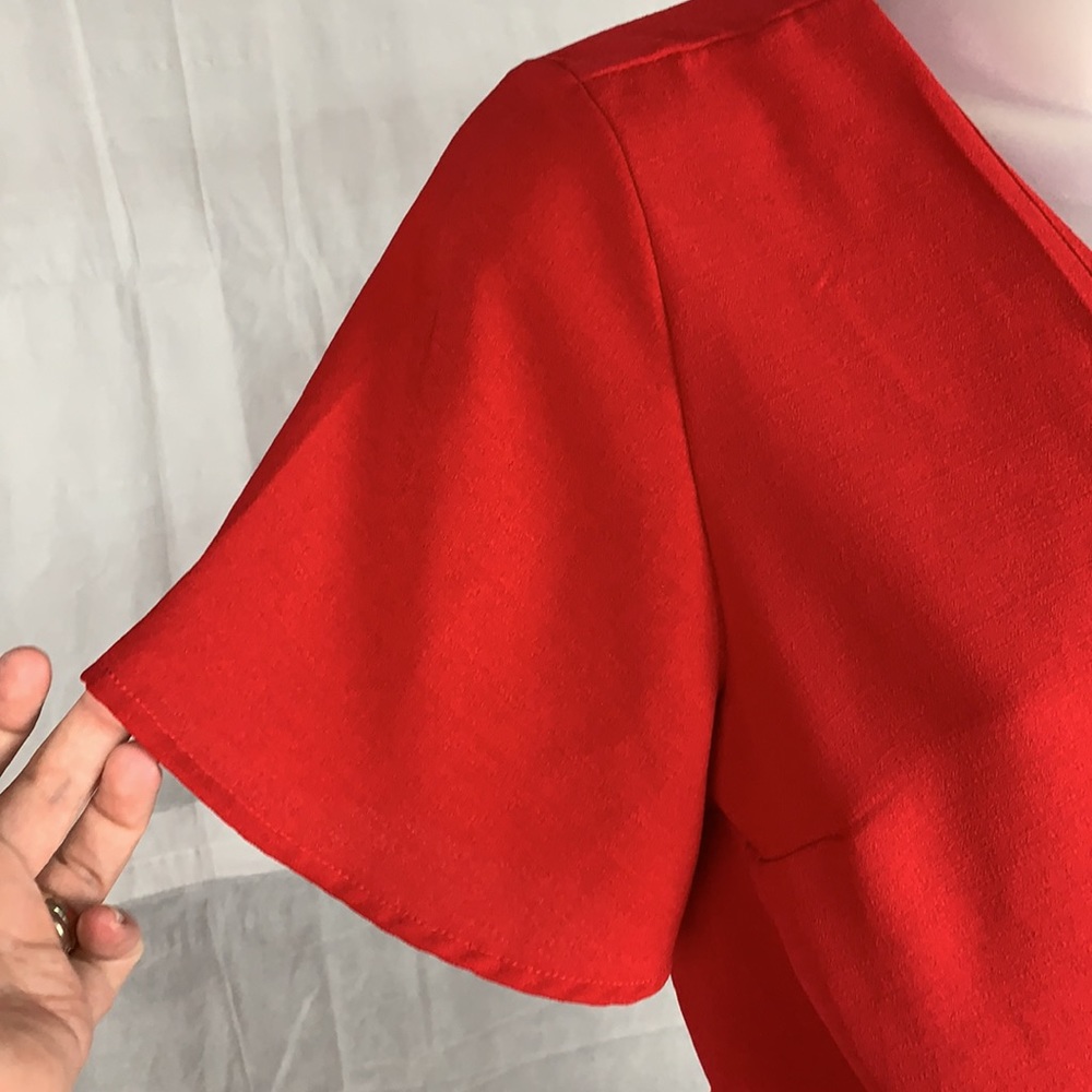 Urban Romantics Red Wrap V-Neck Top - 368 - Picture 3 of 9